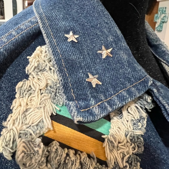 1980s Unique Ladies Denim Jacket with appliqués & metal stars - Picture 4 of 16